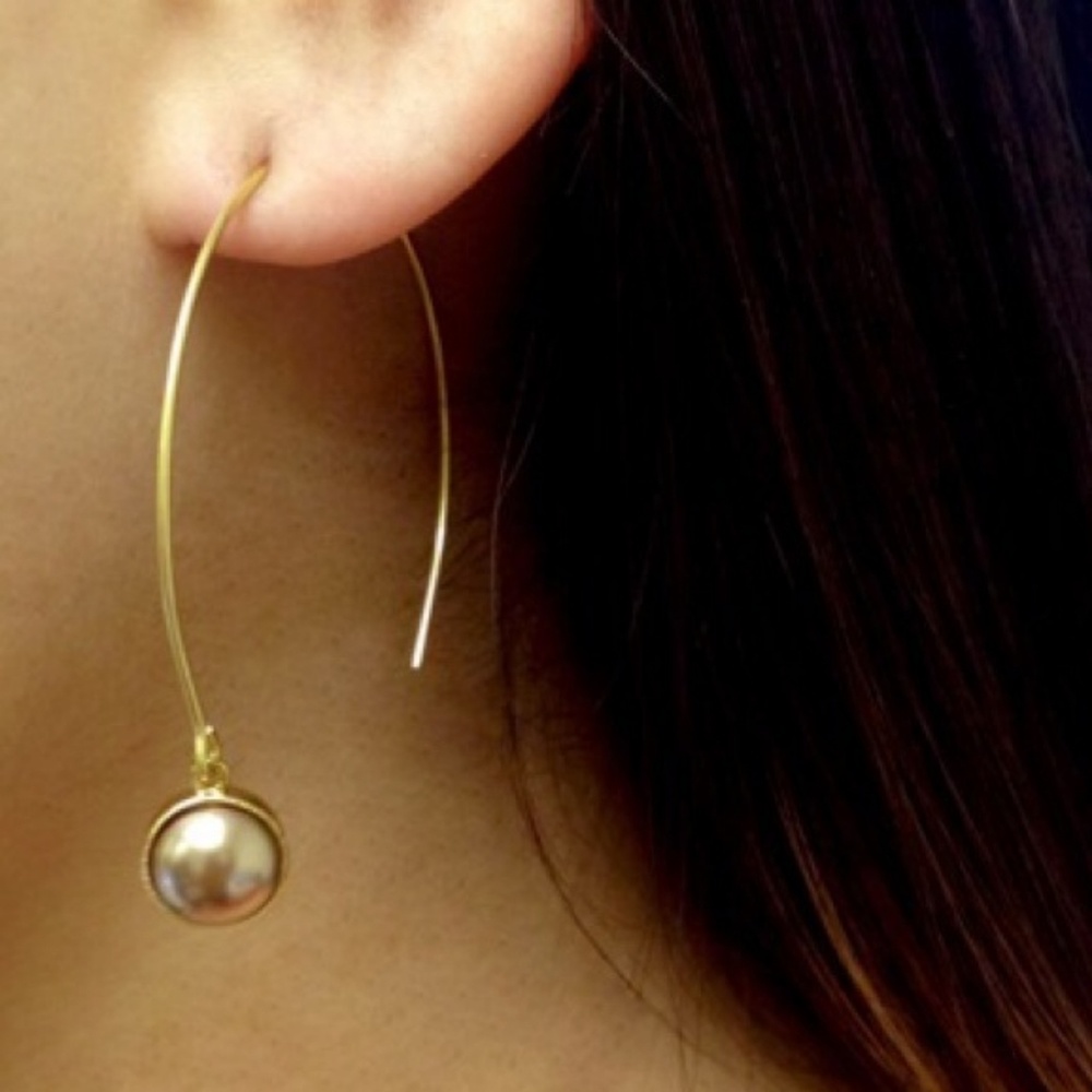 🎉SALE! 2 Left🎉 Hand Fabricated w/Swarovski Pearl - Picture 2 of 4